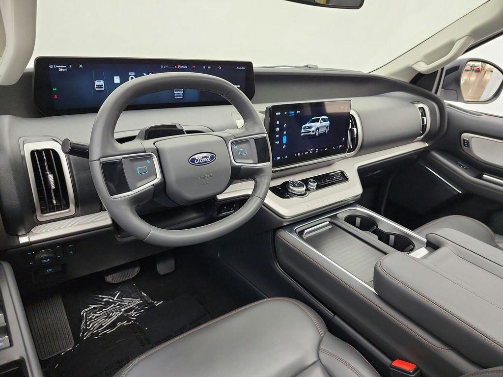used 2025 Ford Expedition car, priced at $55,893