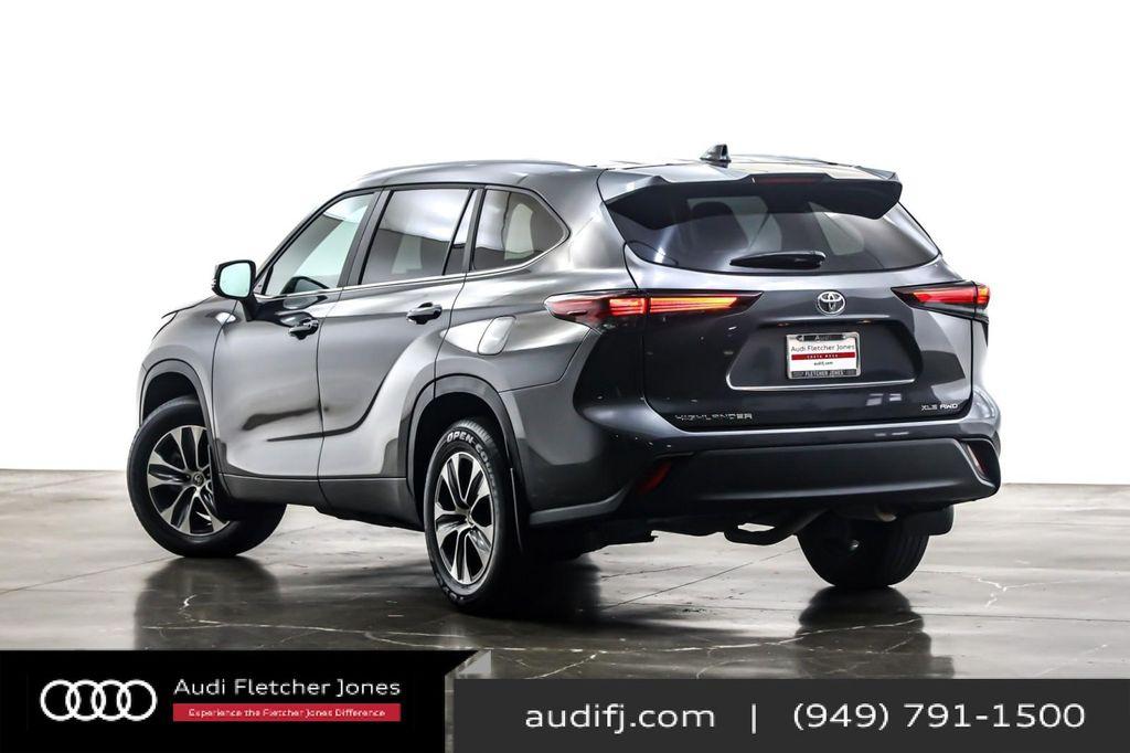 used 2025 Toyota Highlander car, priced at $42,394