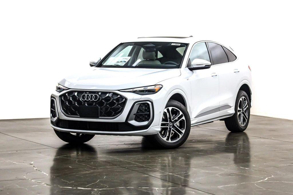 new 2025 Audi Q5 car, priced at $59,435
