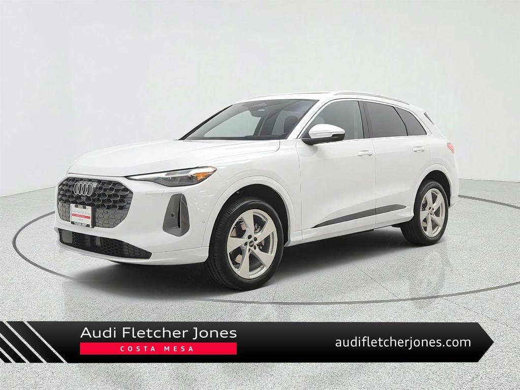 2025 Audi Q5 in Glacier White Metallic for sale in the USA