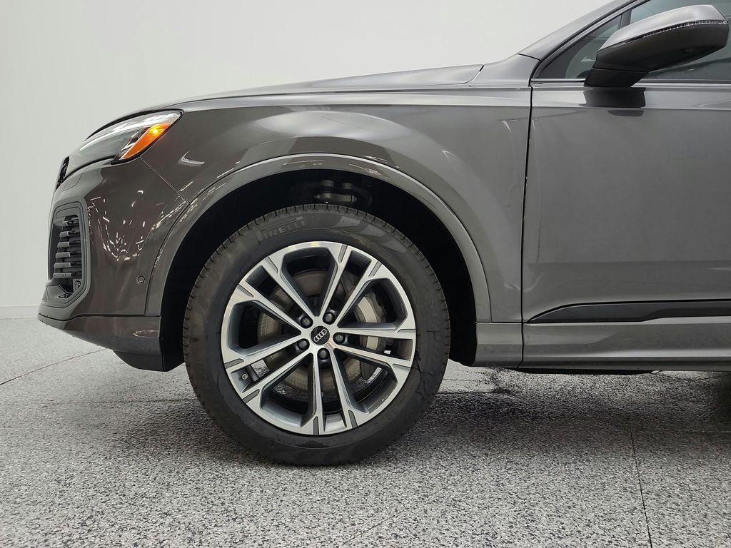 new 2026 Audi Q7 car, priced at $67,355
