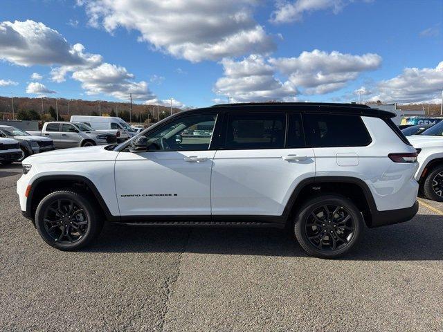 new 2025 Jeep Grand Cherokee L car, priced at $52,784