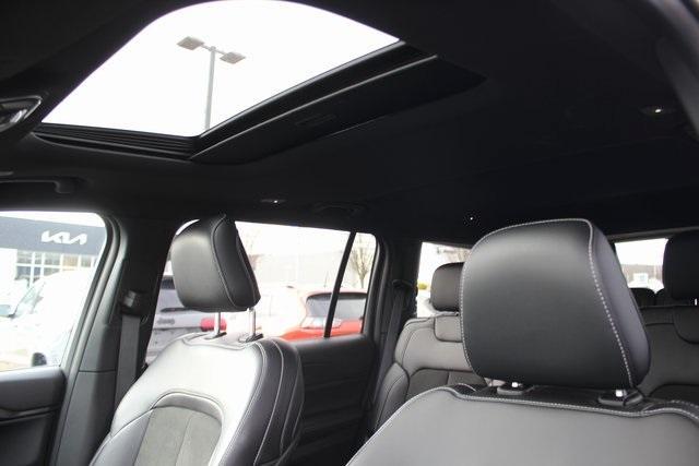 used 2025 Jeep Grand Cherokee L car, priced at $39,999