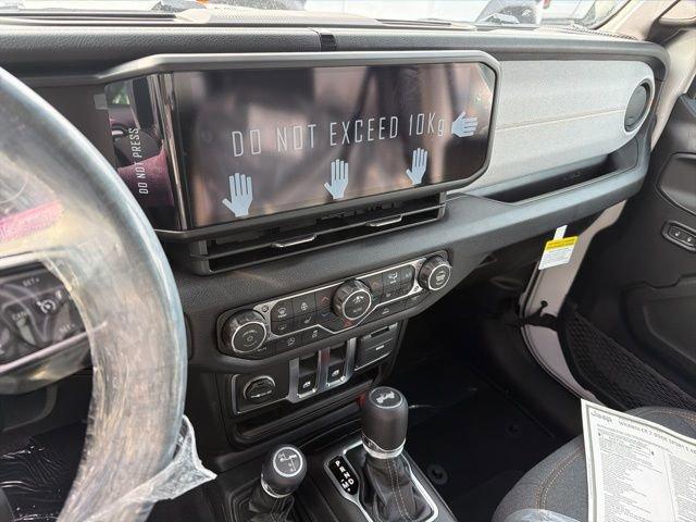 new 2026 Jeep Wrangler car, priced at $46,135