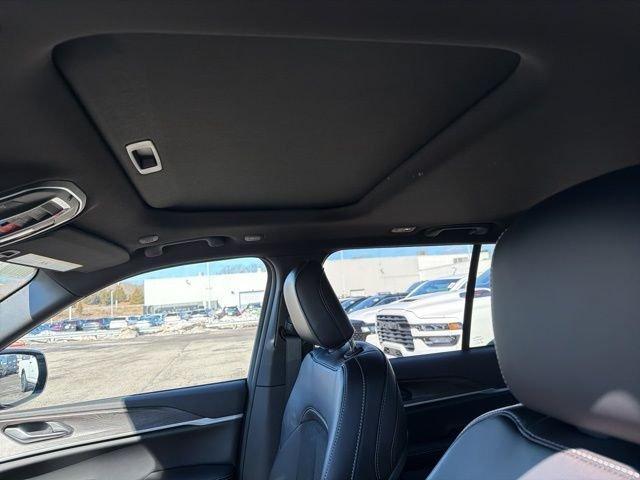 new 2026 Jeep Grand Cherokee car, priced at $45,440