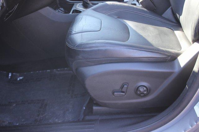 used 2014 Jeep Cherokee car, priced at $10,750