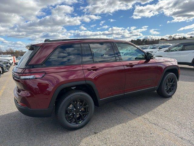 new 2025 Jeep Grand Cherokee car, priced at $46,205