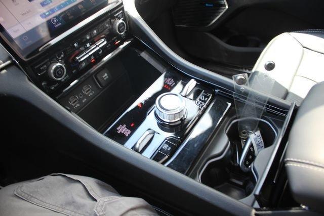 used 2024 Jeep Grand Cherokee car, priced at $39,817
