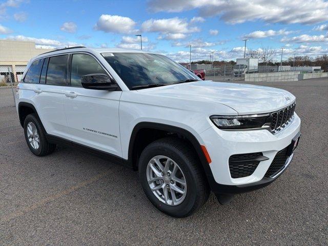 new 2025 Jeep Grand Cherokee car, priced at $34,504