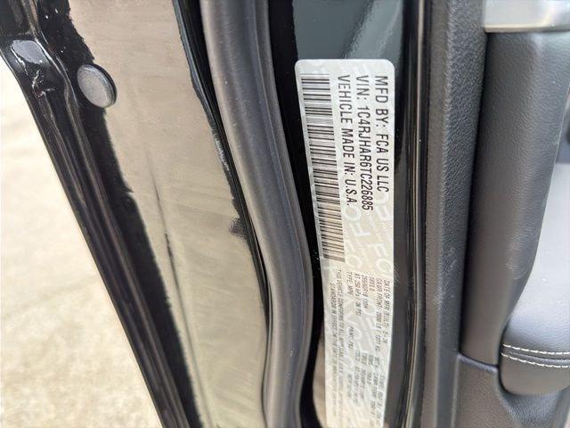 new 2026 Jeep Grand Cherokee car, priced at $45,937