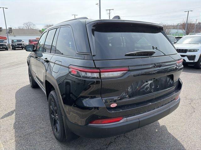 new 2026 Jeep Grand Cherokee car, priced at $45,937