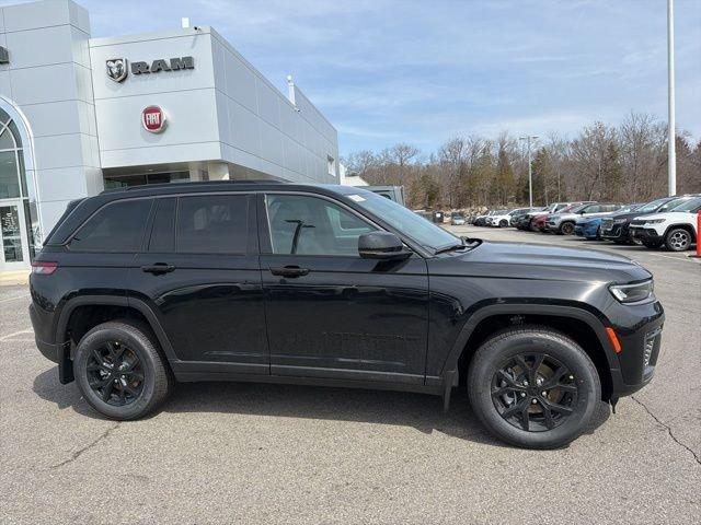 new 2026 Jeep Grand Cherokee car, priced at $45,937
