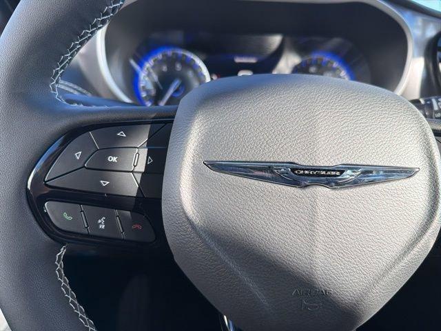 new 2026 Chrysler Pacifica car, priced at $43,587