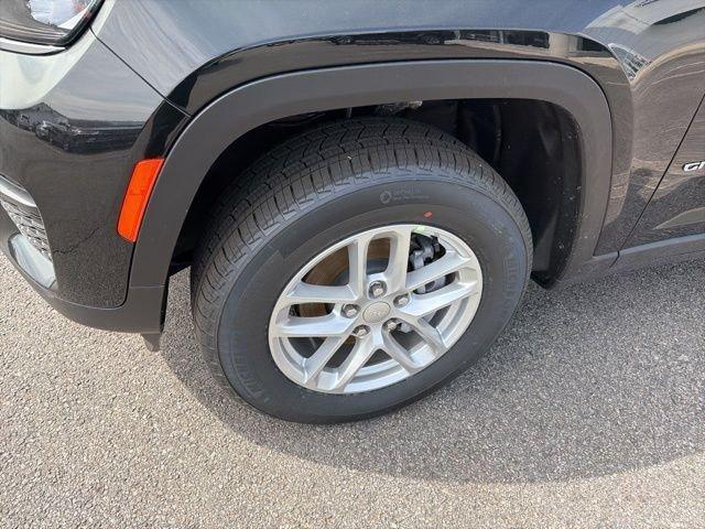new 2026 Jeep Grand Cherokee car, priced at $44,225