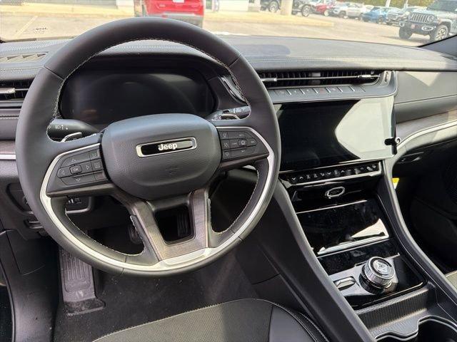 new 2026 Jeep Grand Cherokee car, priced at $47,250