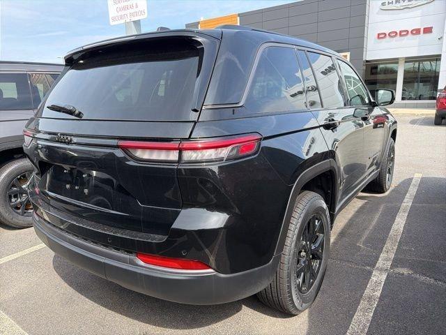new 2026 Jeep Grand Cherokee car, priced at $45,503