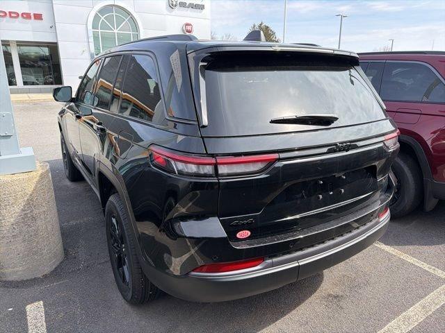 new 2026 Jeep Grand Cherokee car, priced at $47,250