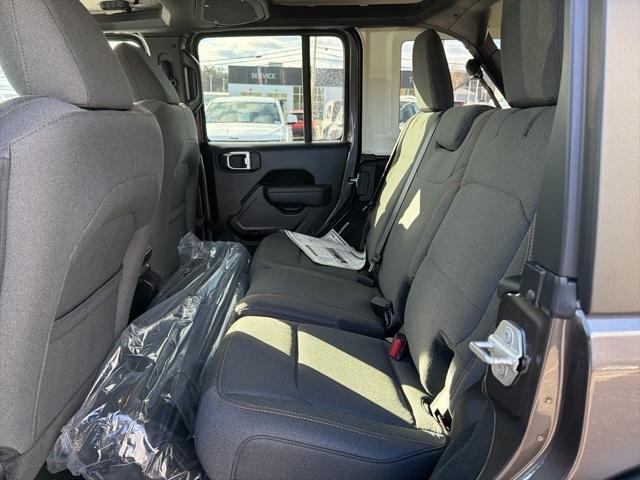 new 2026 Jeep Wrangler car, priced at $48,585