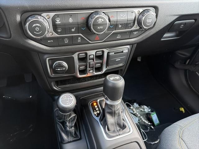 new 2026 Jeep Wrangler car, priced at $48,585