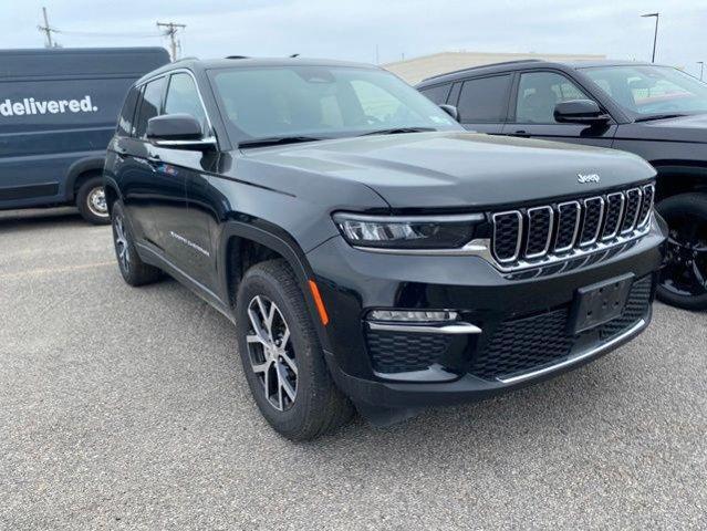 used 2024 Jeep Grand Cherokee car, priced at $34,418