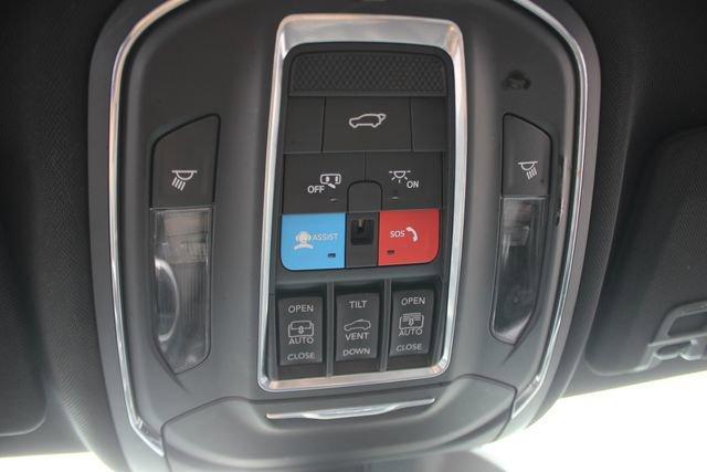 used 2024 Jeep Grand Cherokee car, priced at $34,617