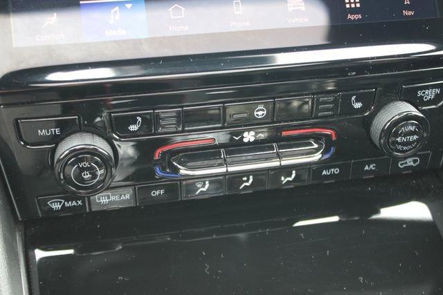 used 2024 Jeep Grand Cherokee car, priced at $34,617