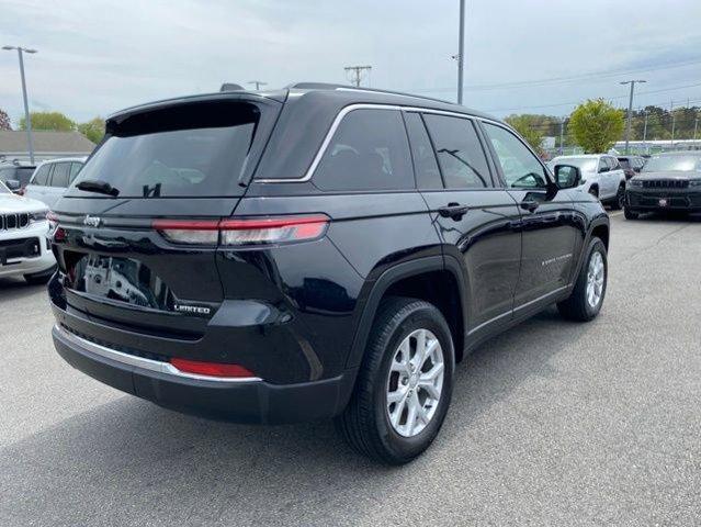 used 2023 Jeep Grand Cherokee car, priced at $28,040