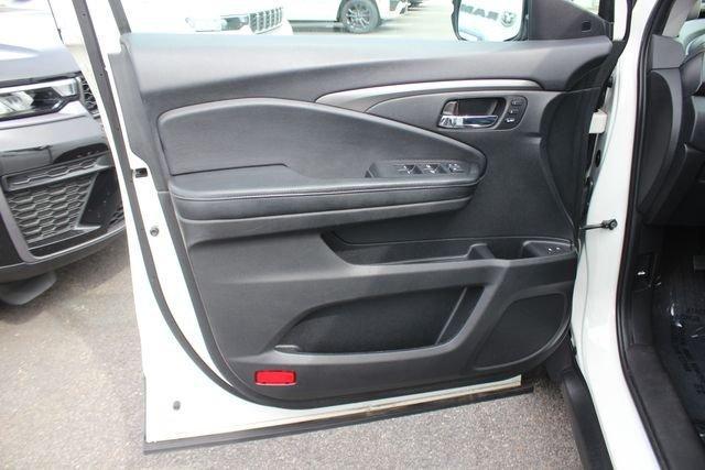 used 2019 Honda Pilot car, priced at $22,817