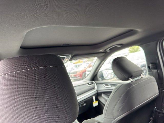 new 2025 Jeep Grand Cherokee L car, priced at $37,515