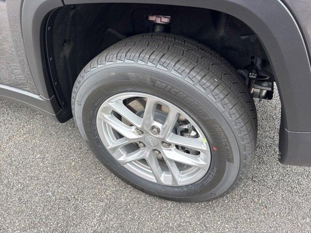 new 2025 Jeep Grand Cherokee L car, priced at $37,515