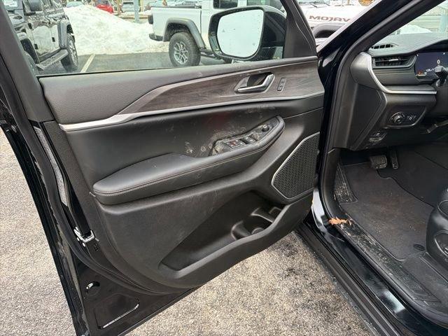 new 2026 Jeep Grand Cherokee car, priced at $51,225