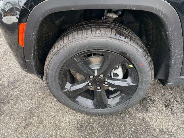 new 2026 Jeep Grand Cherokee car, priced at $51,225