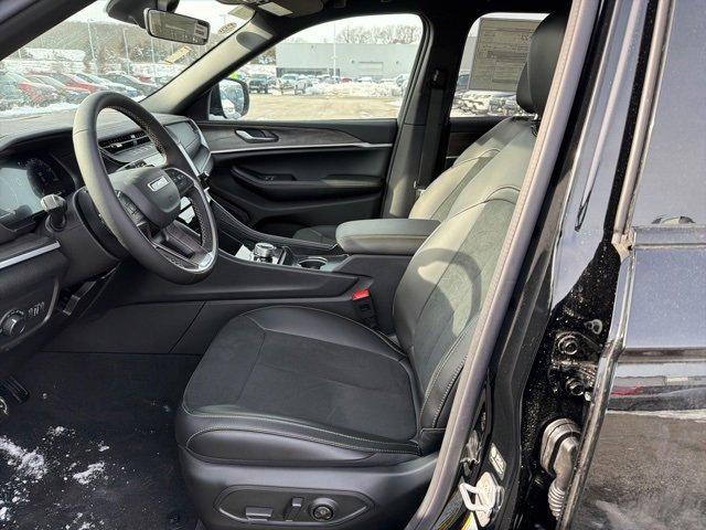 new 2026 Jeep Grand Cherokee car, priced at $48,775