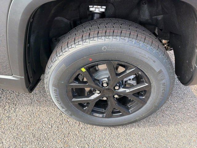 new 2025 Jeep Grand Cherokee car, priced at $46,208