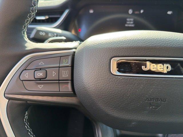 new 2025 Jeep Grand Cherokee car, priced at $46,208