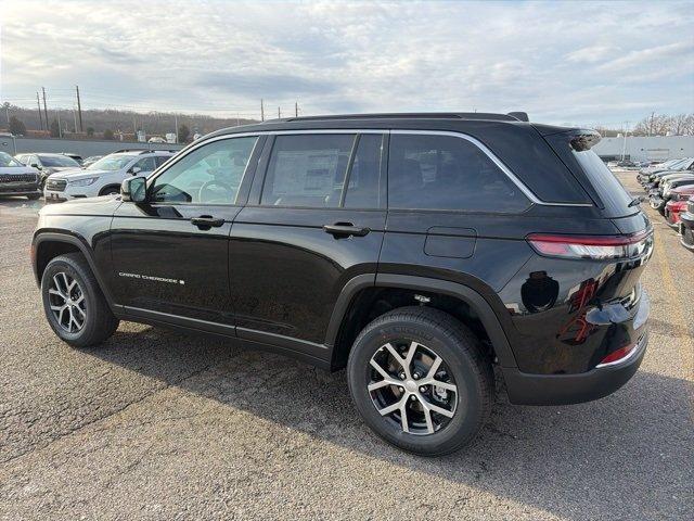 new 2025 Jeep Grand Cherokee car, priced at $45,117