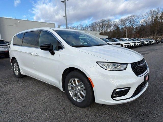 new 2026 Chrysler Pacifica car, priced at $42,365