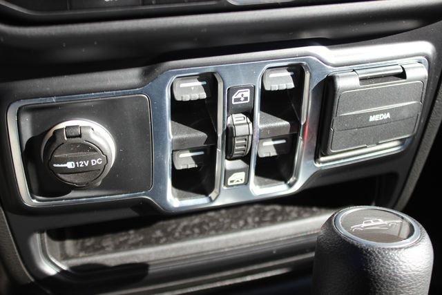 used 2021 Jeep Gladiator car, priced at $33,250