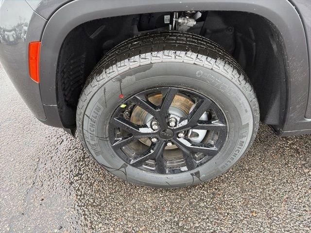 new 2026 Jeep Grand Cherokee car, priced at $48,750