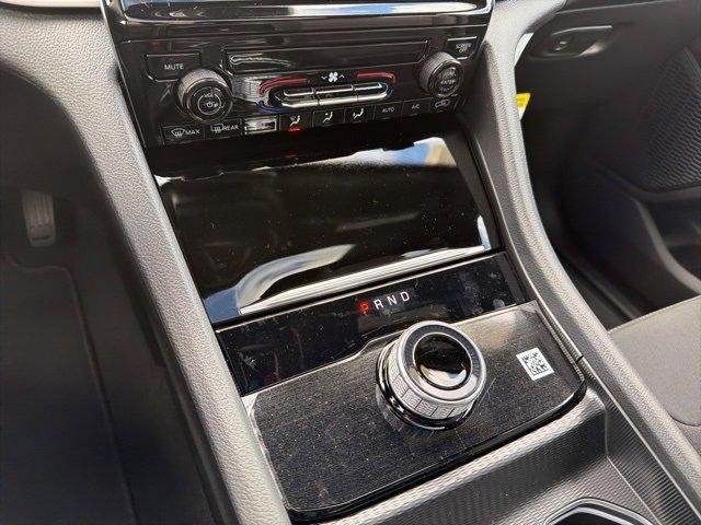 new 2025 Jeep Grand Cherokee car, priced at $40,040