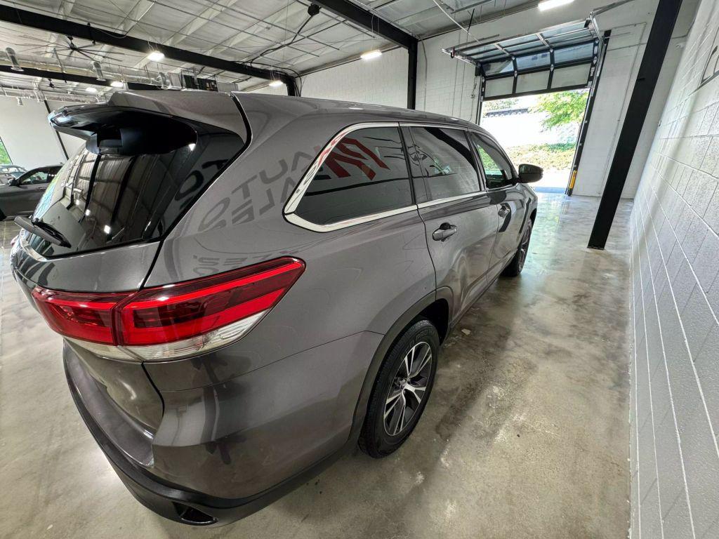 used 2019 Toyota Highlander car, priced at $23,800