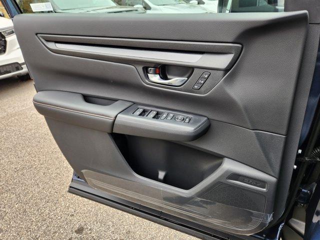 new 2026 Honda CR-V Hybrid car, priced at $41,675