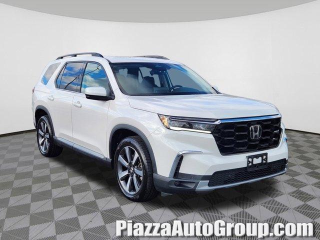used 2023 Honda Pilot car, priced at $38,578
