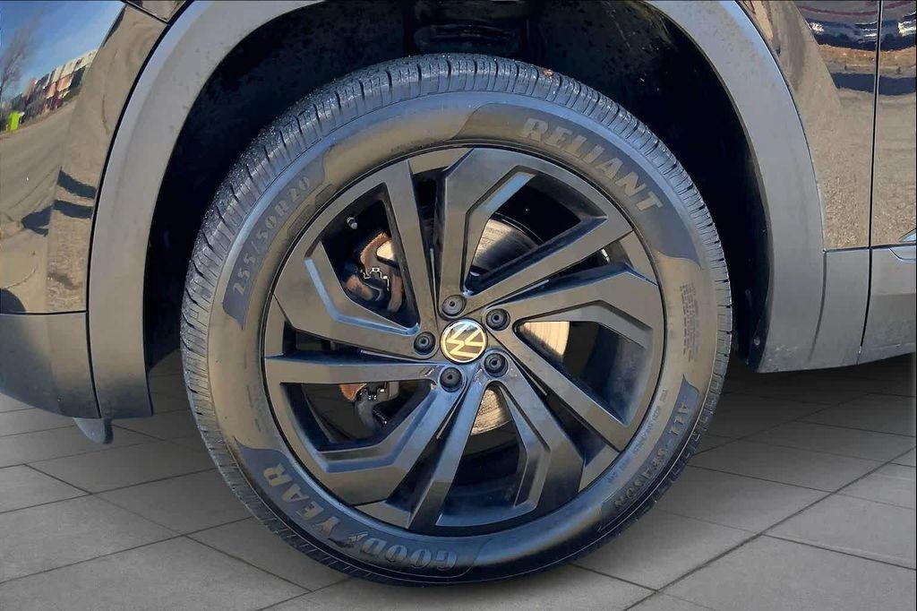 used 2021 Volkswagen Atlas car, priced at $16,998