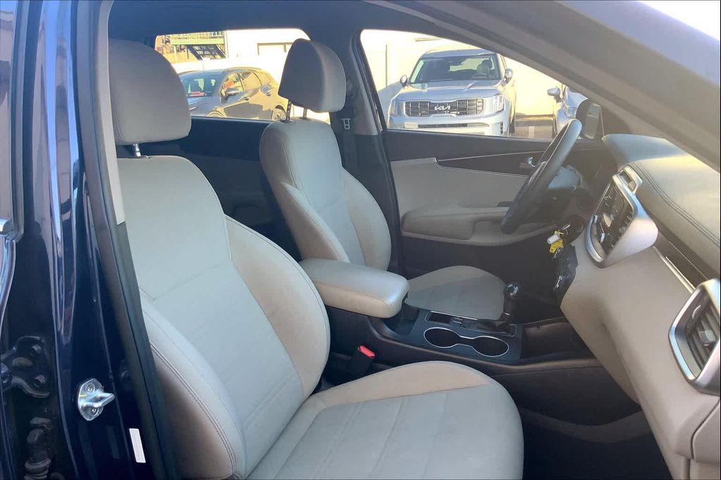 used 2017 Kia Sorento car, priced at $9,427