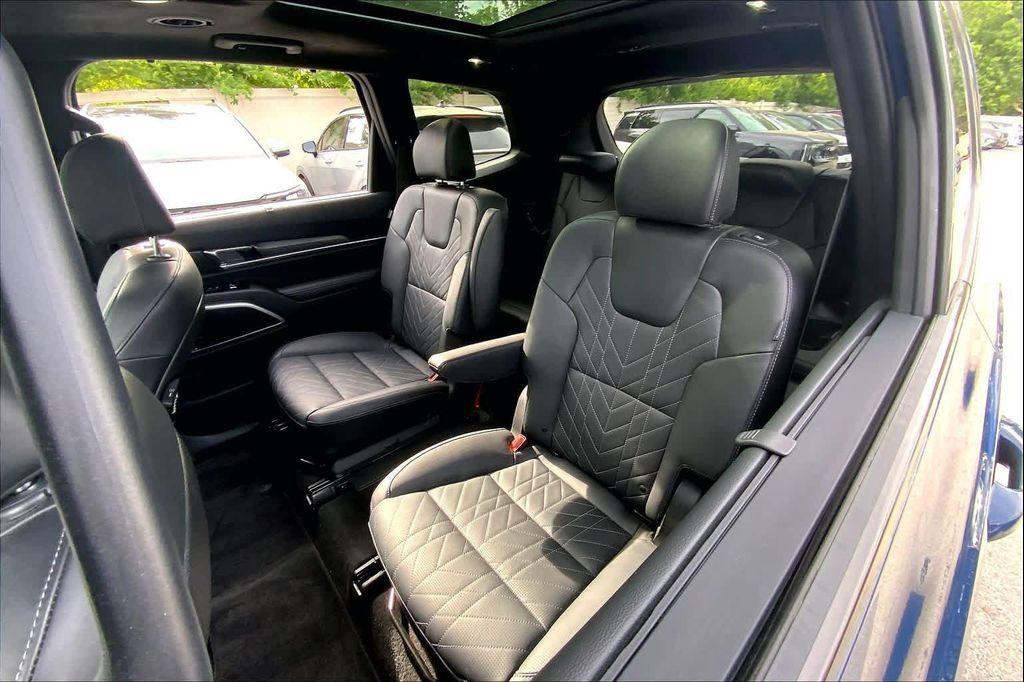 used 2024 Kia Telluride car, priced at $41,369