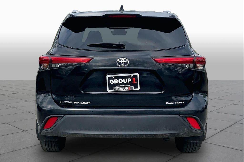 used 2020 Toyota Highlander car, priced at $21,652