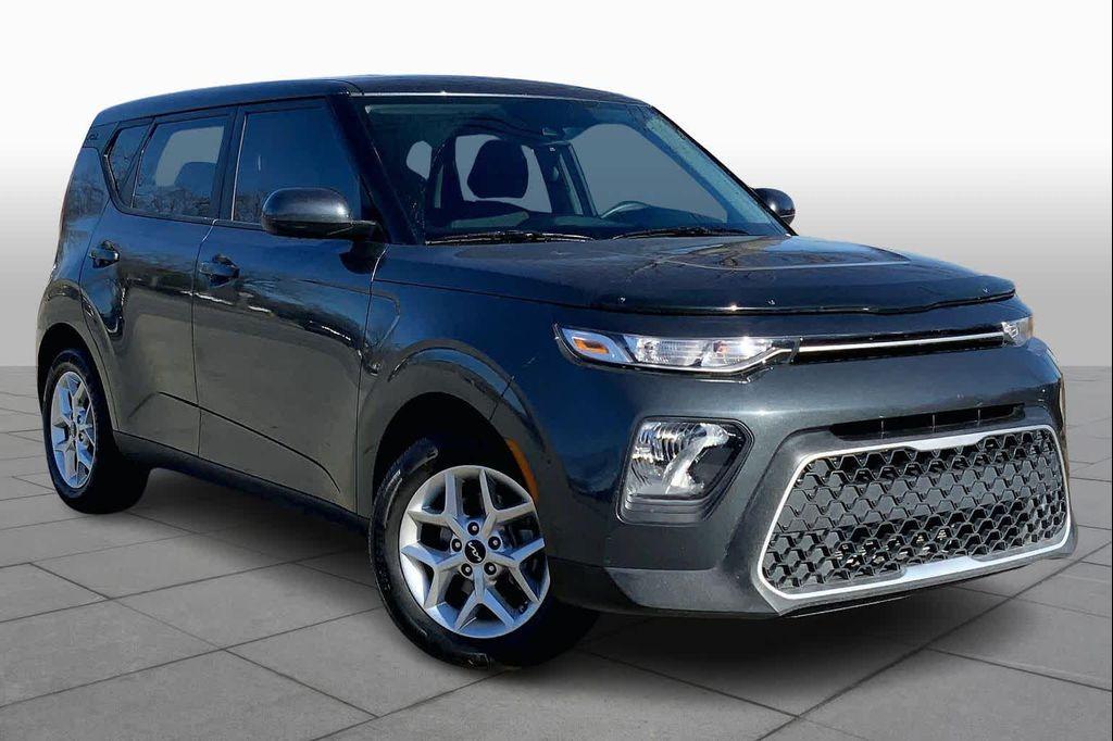 used 2022 Kia Soul car, priced at $15,699