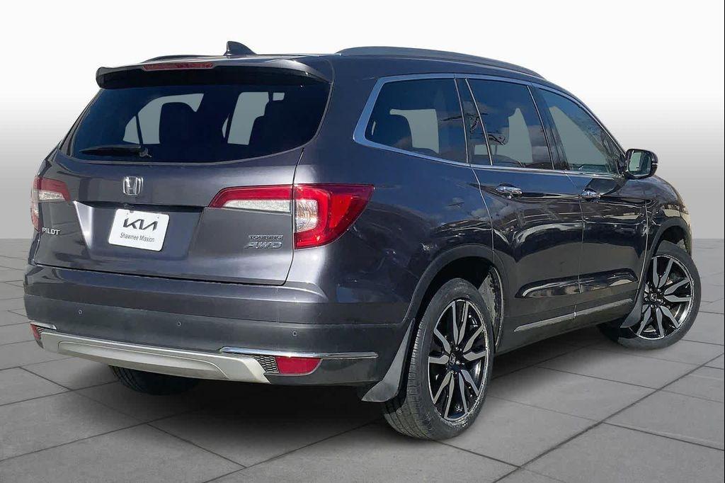 used 2021 Honda Pilot car, priced at $23,378