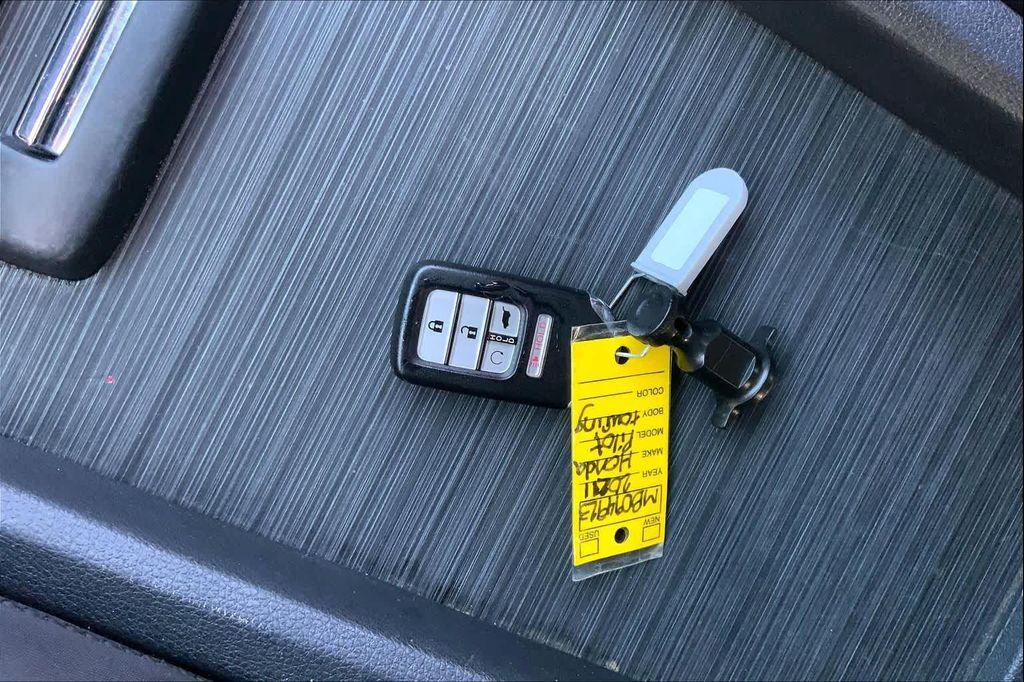 used 2021 Honda Pilot car, priced at $23,378